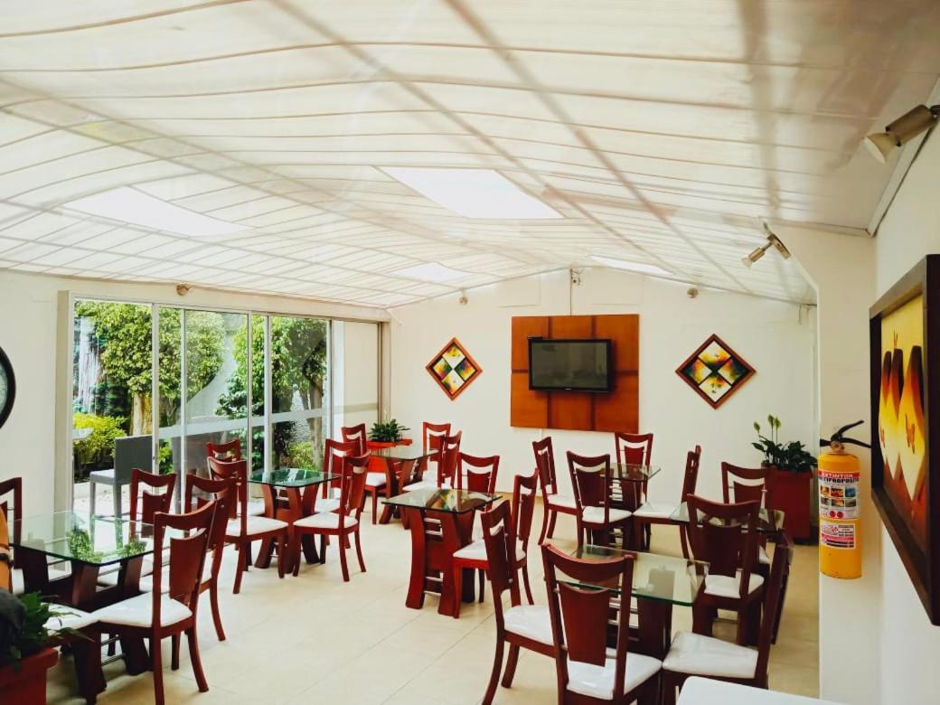 Hotel Marbella Chico Богота Екстериор снимка